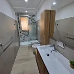 Acquamarina House דירה *