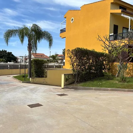 דירה Acquamarina House