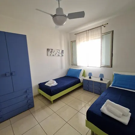 Acquamarina House