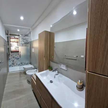 Acquamarina House *